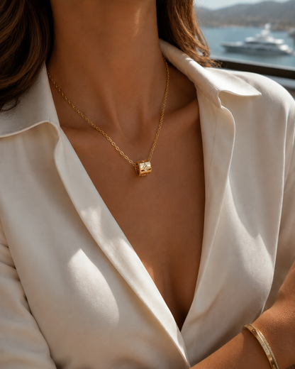 Flairis Necklace with Pendant